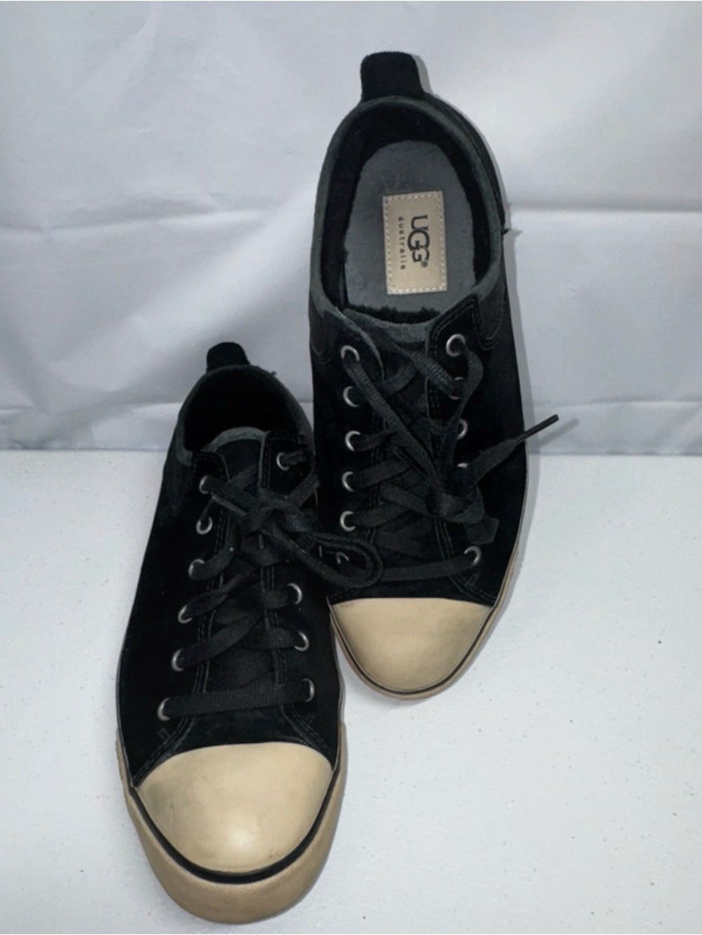 UGG Australia Womens Size 9 Black Suede Fashion Comfort Sneakers Shoes